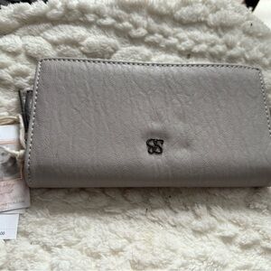 Jessica Simpson Gray Wallet